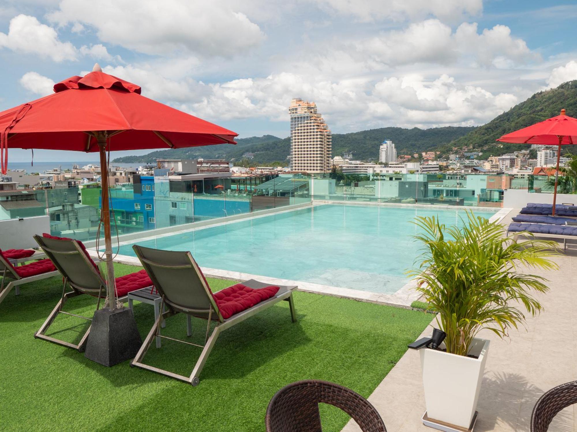 Hotel Neon Patong Exteriér fotografie
